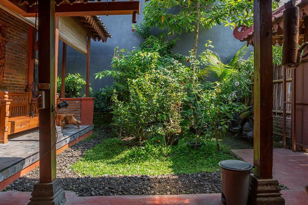 Rumah Ukhi Guest House Cebongan Eksteriør bilde