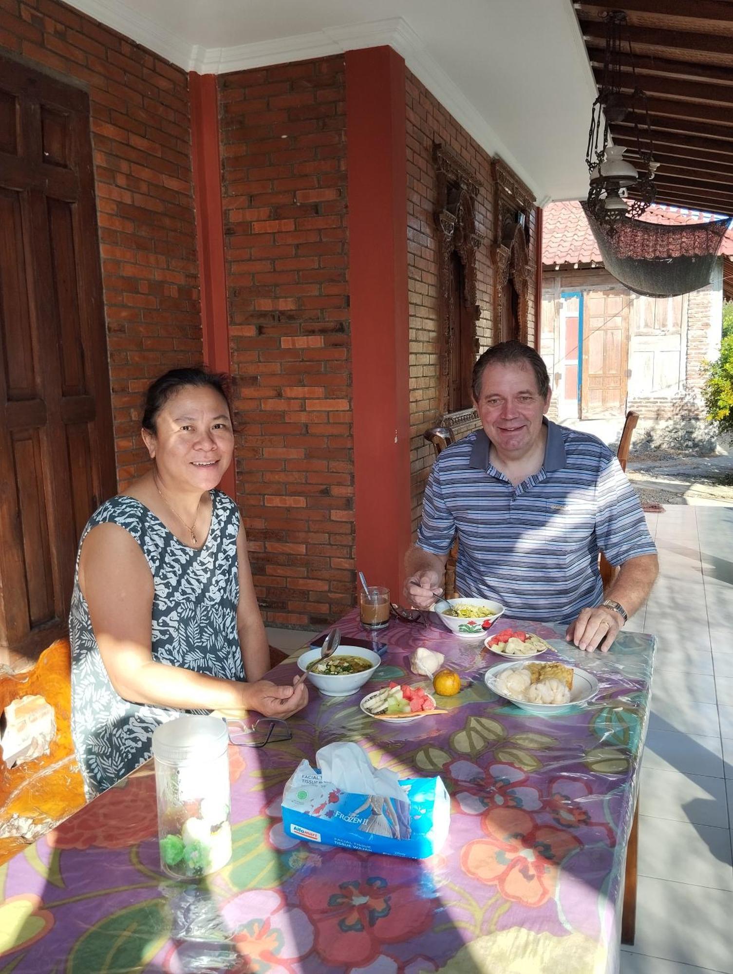 Rumah Ukhi Guest House Cebongan Eksteriør bilde