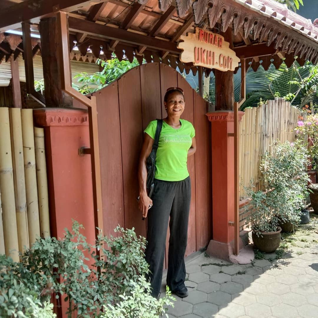 Rumah Ukhi Guest House Cebongan Eksteriør bilde