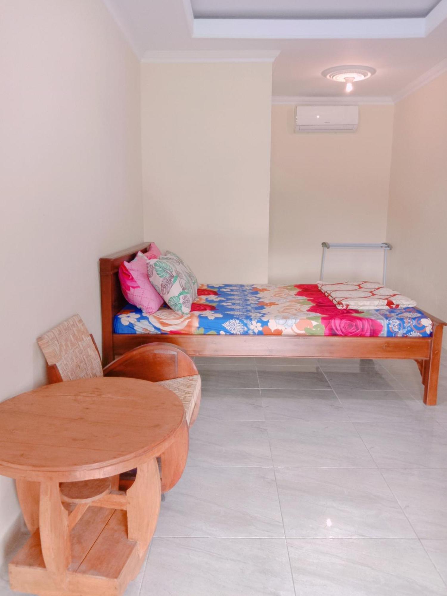 Rumah Ukhi Guest House Cebongan Eksteriør bilde